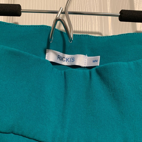 Rickis - Microtwill Capris - Picture 4 of 4